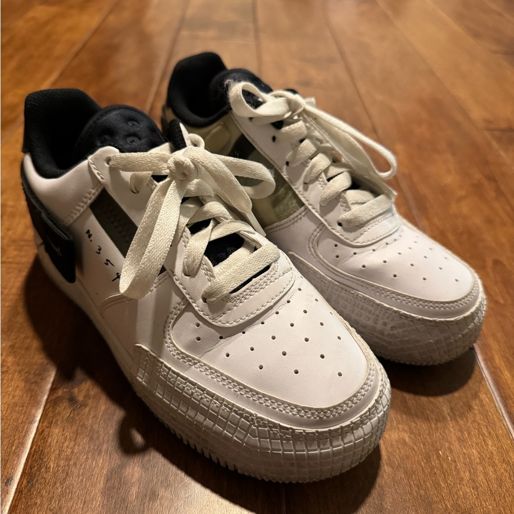 Air Force 1 Type ‘Volt’ - Picture 2 of 6